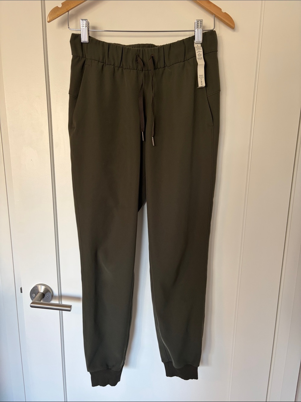 lululemon athletica On The Fly Woven Joggers